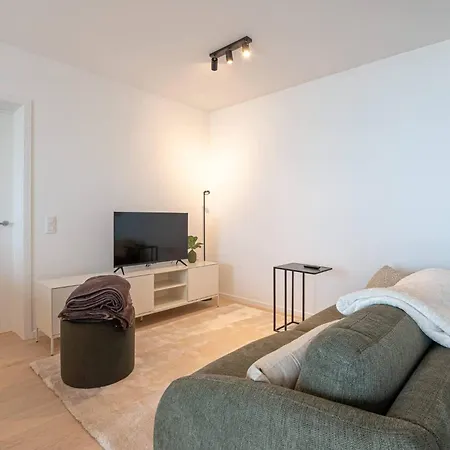 Lejlighed New Flat For 4 With Tremendous Sea Views *