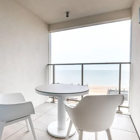 New Flat For 4 With Tremendous Sea Views Apartament