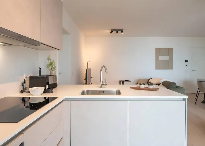 New Flat For 4 With Tremendous Sea Views