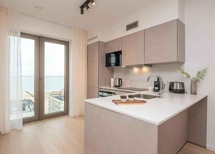 Lejlighed New Flat For 4 With Tremendous Sea Views